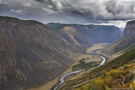 impressive river valley  russia russia travel blog