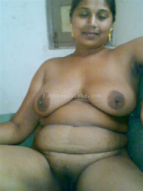 sexy desi bhabhi nude boobs pussy show hindu boudi blowjob scandal mms 5