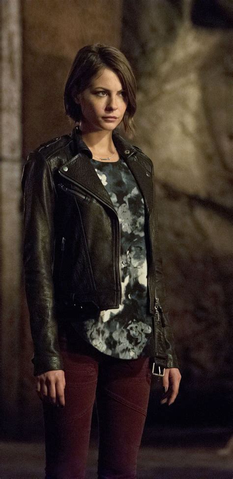 Arrow Season 4 Photos Willa Holland Thea Queen Fashion Tv