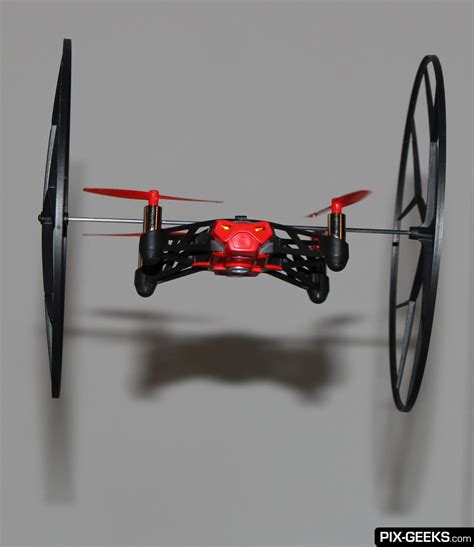 test rolling spider  drone qui roule sur les murs