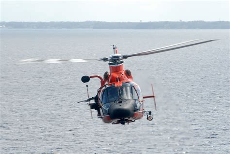 coast guard hh  mh cde dolphin helicopter naval helicopter association historical society