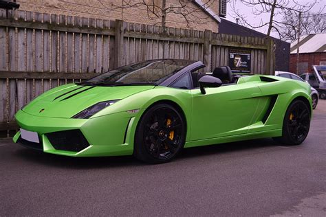 lime green lamborghini gallardo wrap reforma uk