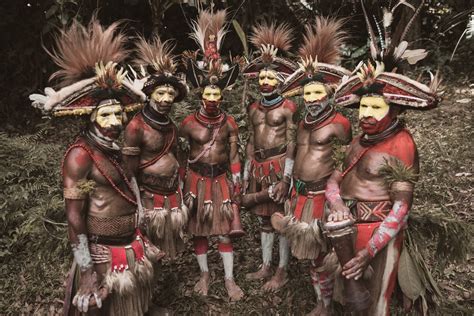 tribespeople  papua  guinea  love  wild