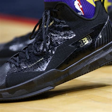 Lakers Asked Lonzo Ball If Big Baller Brand Shoes Were Cause Of Ankle