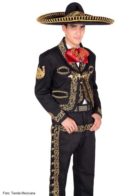 Hombre Vestimenta Tipica De Mexico