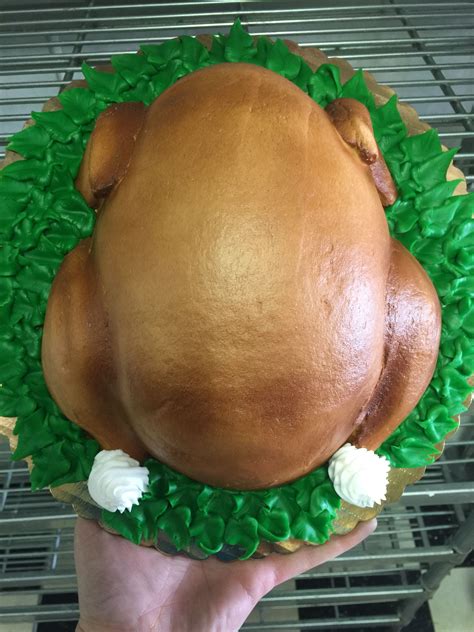 Roasted Turkey Cake For Thanksgiving Turkey Cake Custom Cakes