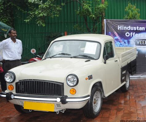 hindustan motors launches veer  pickup  rs  lakh