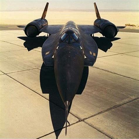 blackbird fighter jets black bird military aircraft
