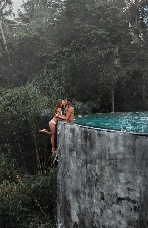 insane risk captured in viral holiday photo taken by insta couple