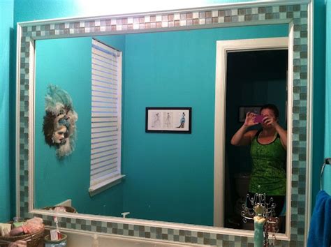 Framing Out A Bathroom Mirror Diy House Makeovers Bathroom Mirrors