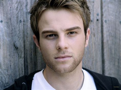 nathaniel buzolic 2018 haircut beard eyes weight