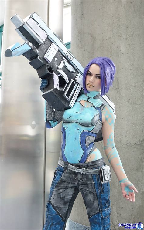 cosplay maya from borderlands 2 is cell shaded dopeness omega level