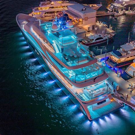 attheyatchguy luxe yacht voyages richesse succes luxury yachts boats