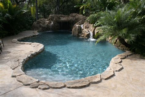 form pool  grotto  aqua pools
