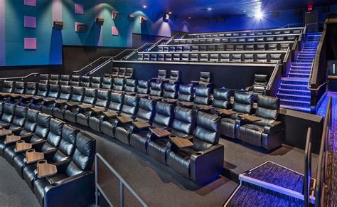 college point  theater showcase cinemas college point multiplex