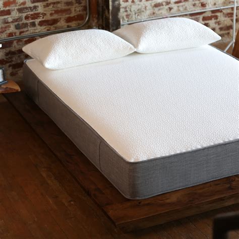 sonno bed launches  premium high performance hypoallergenic foam mattress