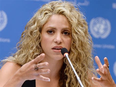 Shakira Urges Nations To Deal With Refugee Crisis And