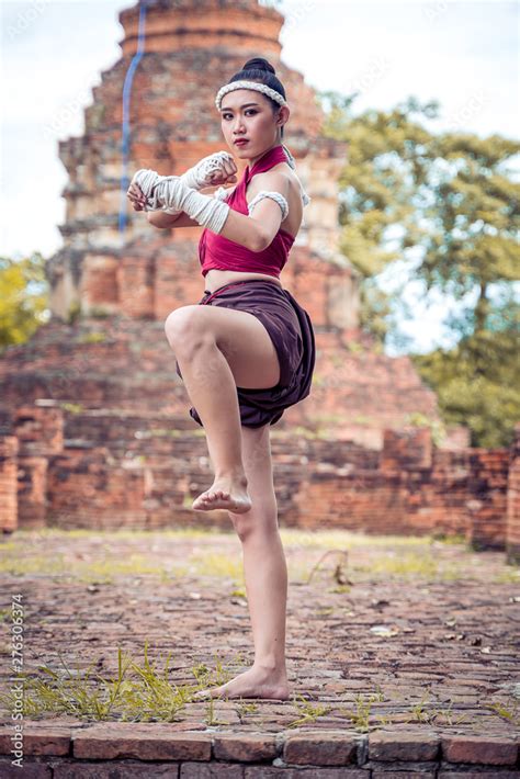foto de muay thai asian woman thai boxing thailand asia thai boxer