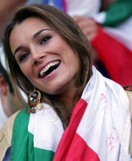 108 best images about soccer fans beautiful and hot on pinterest go usa football and fifa