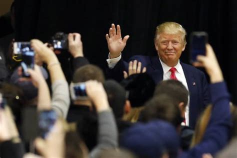 donald trump holds substantial lead in new hampshire according to poll