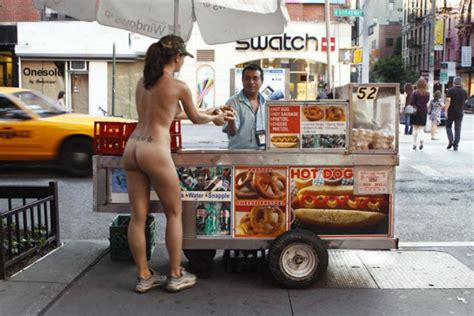nue york desnudas por la calle