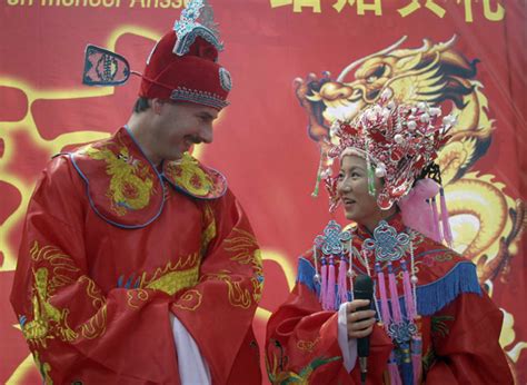 jan from the netherlands and local woman dang yan during their traditional chinese wedding at