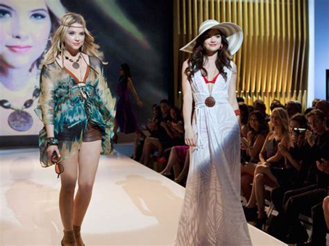 Pretty Little Liars’ Fashion Show Episode Outfits