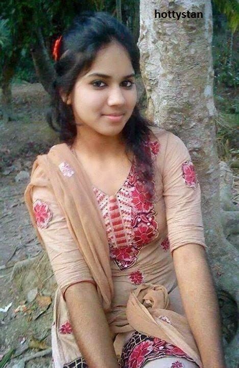 amazing look world hot desi chennai bhabi aunty and house wife pictures