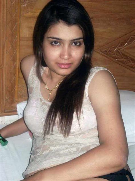 hot and beautiful pakistani girl cute photos ~ hot actress