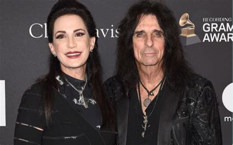 How Alice Cooper Was Convinced By A Minister To Continue His Career