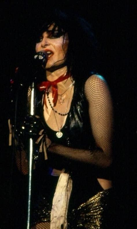 pin by 🍋rawfruitylife🥑 on siouxsie sioux goth music siouxsie sioux