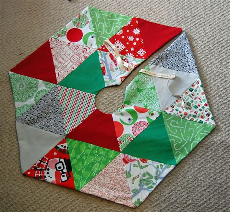 quilt inspiration  pattern day christmas tree skirts