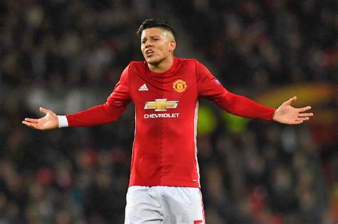 marcos rojo manchester united star to be offered new contract daily star