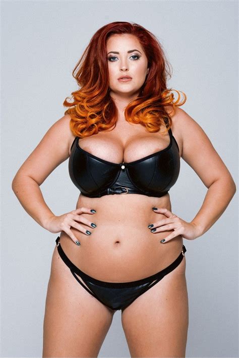 Lucy Collett Sexy And Topless 5 Photos Thefappening