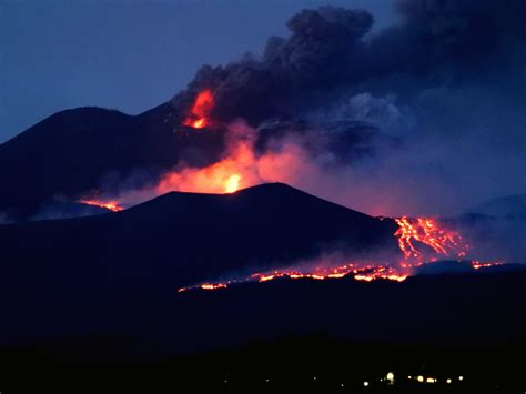 stunning video mount etna eruption  italy july   breaking newsca