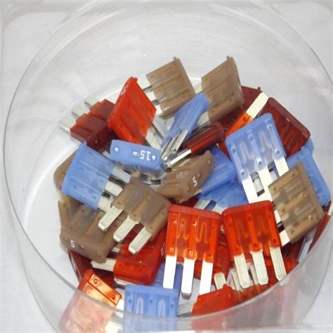 assorted selection  micro  fuses ab   star