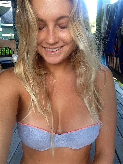 alana blanchard nude private pics — popular surfer have nice tits