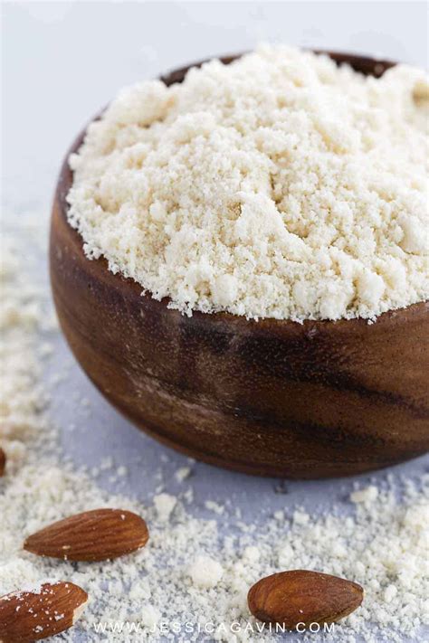 almond flour nutrition benefits     jessica gavin