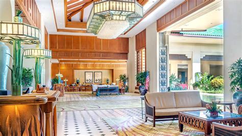grand hyatt kauai resort spa hotel review conde nast traveler