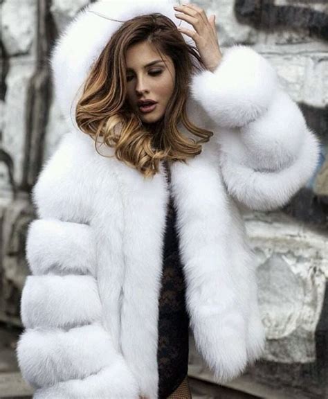 pin by stringman on white fox coat women fashion fur