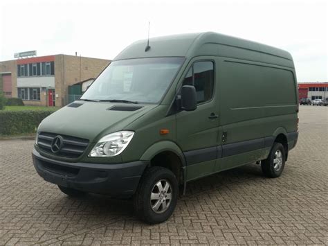 mercedes benz sprinter  cdi  closed box delivery van