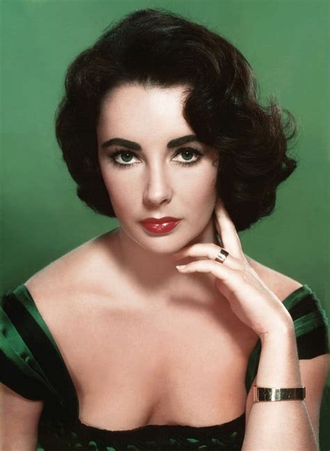 Elizabeth Taylor Famous But On Her Own Terms The New York Times