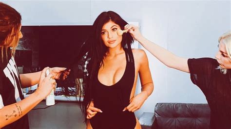 Kylie Jenner Beats Her Body Shamers To The Punch Entertainment Tonight