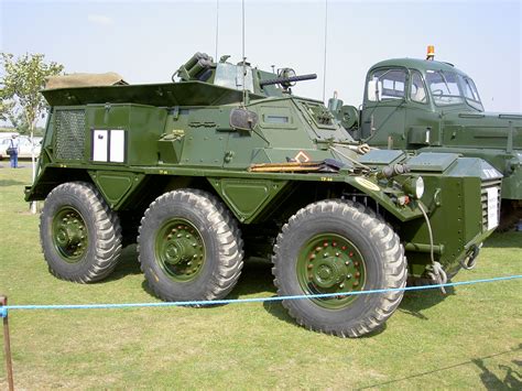 warwheelsnet saracen fv armored command vehicle index