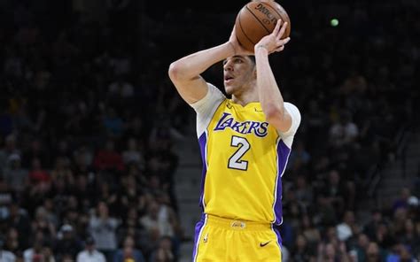 Lakers News Lonzo Ball Ignores Criticism Of Shooting