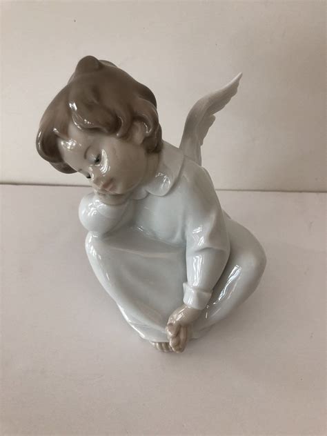 vintage lladro angel dreaming  porcelain figurine handmade  spain  box collectible