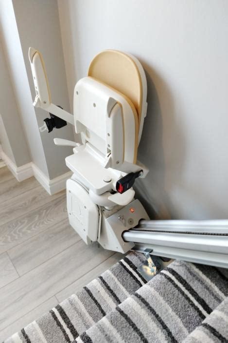 acorn  stairlift suppliers slimline stairlift  fitted  installed