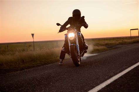 consejos  conducir una moto por primera vez anesdor