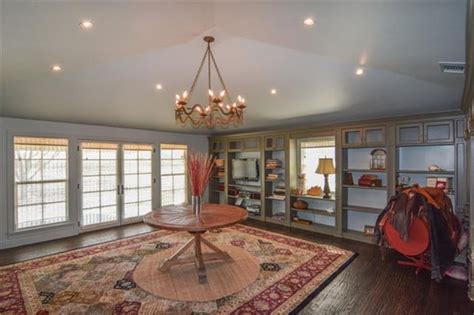 Jewel Sells Her Texas Home May 2016 Popsugar Home Photo 7