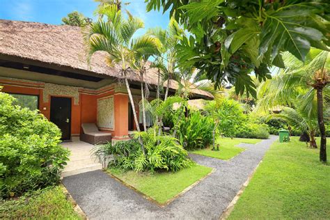 deluxe garden bungalow legian beach hotel